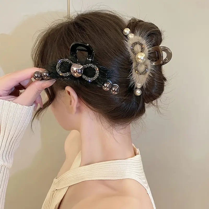 Luxury Pearl & Crystal Hair Claw Fur Clip