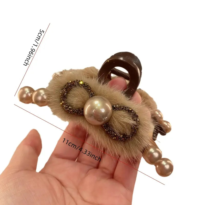 Luxury Pearl & Crystal Hair Claw Fur Clip