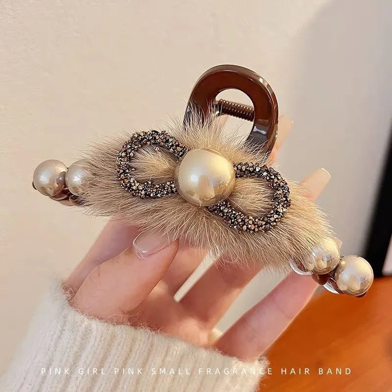 Luxury Pearl & Crystal Hair Claw Fur Clip