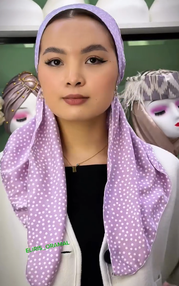 Non-Slip Headscarf With An Elastic Band
