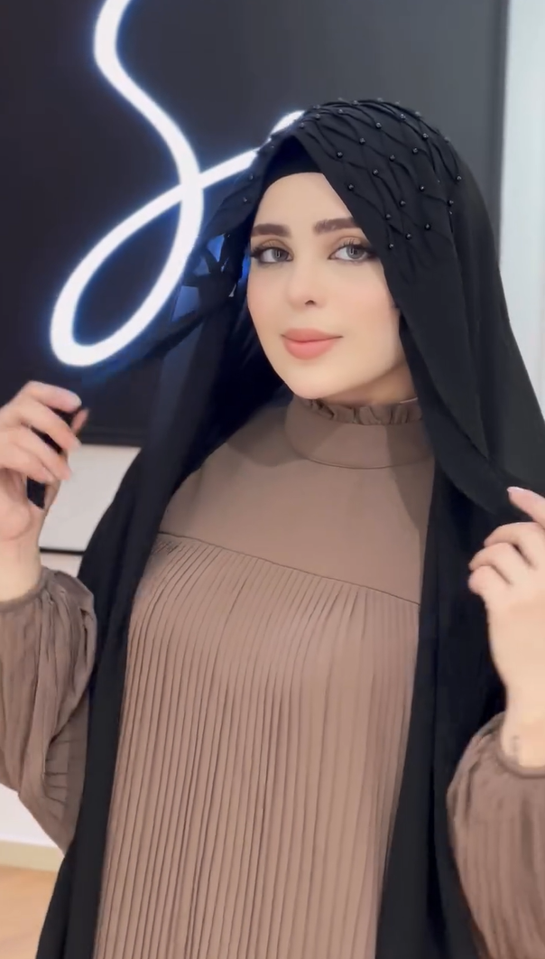 Ready-Made Belted Hijab Stole With Plated Pearls