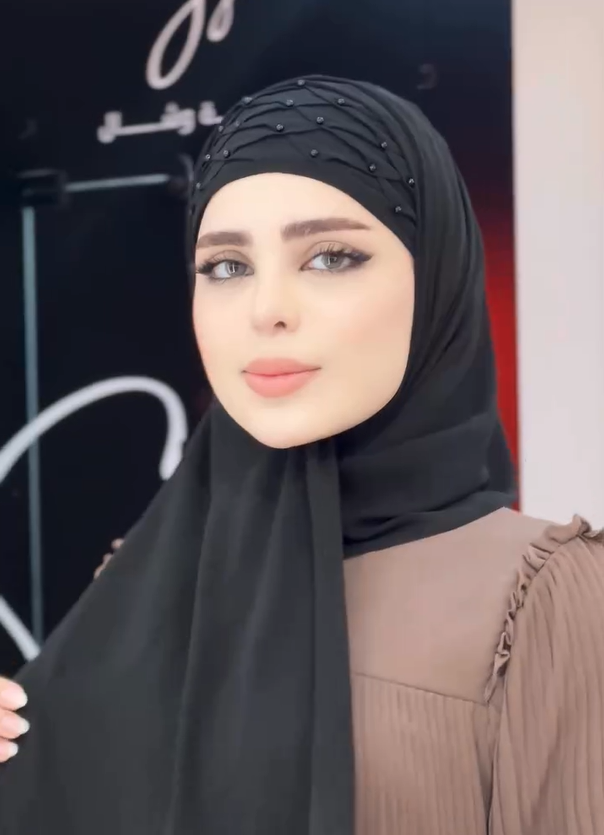 Ready-Made Belted Hijab Stole With Plated Pearls