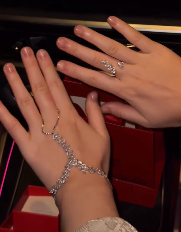 Radiant Grace Hand Chain Bracelet & Ring