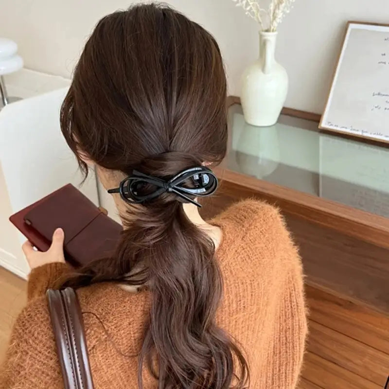 Twist Bow Hair Clip