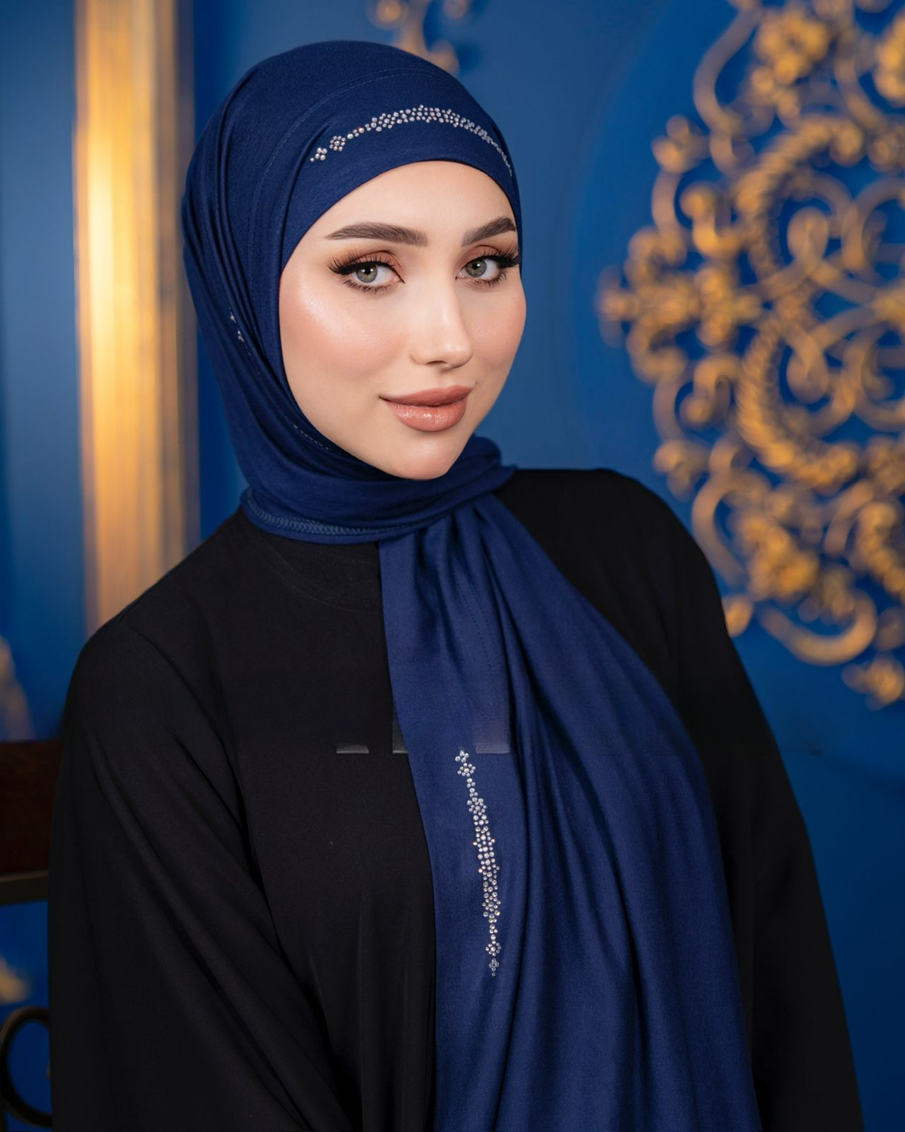 Ready-Made Stoler Hijab With Sparkling Rhinestones