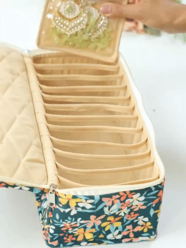 Jewelry Storage Box With Detachable Pouch