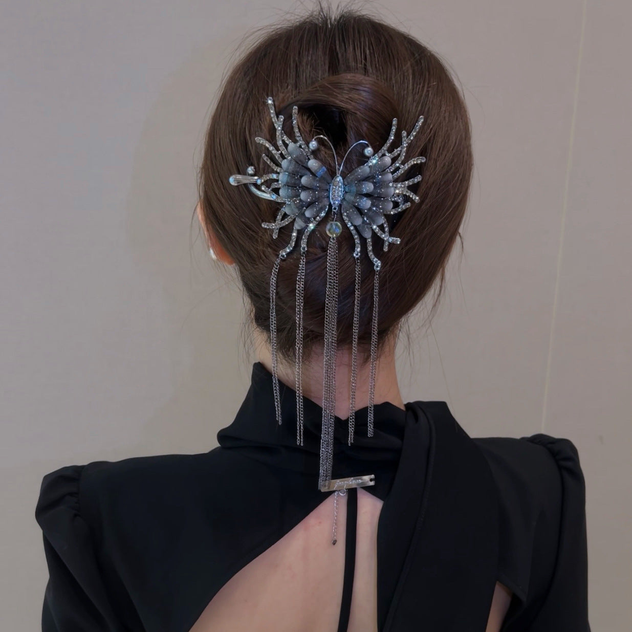 Twist Butterfly Shimmering Tassels Hair Clip