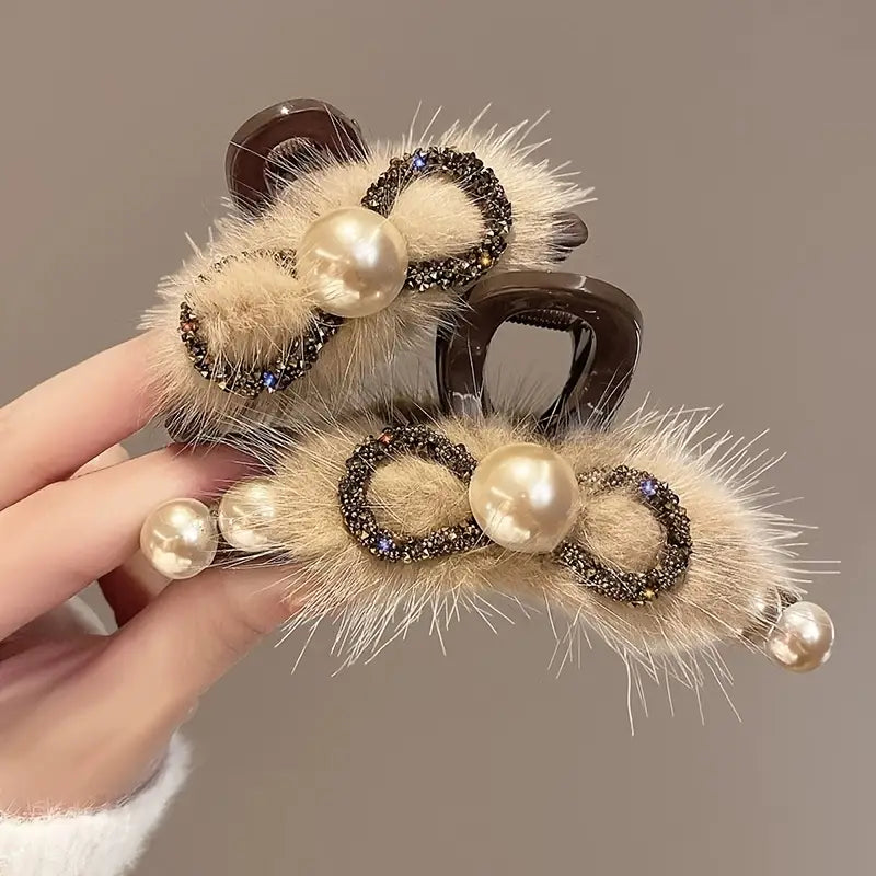 Luxury Pearl & Crystal Hair Claw Fur Clip