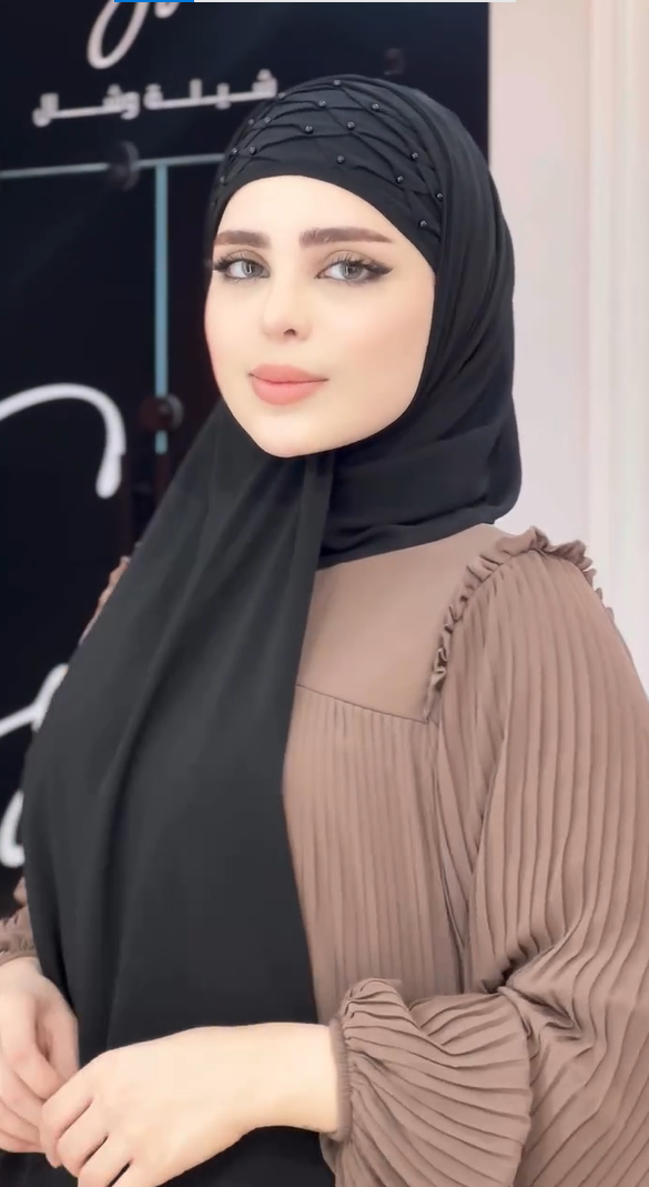 Ready-Made Belted Hijab Stole With Plated Pearls