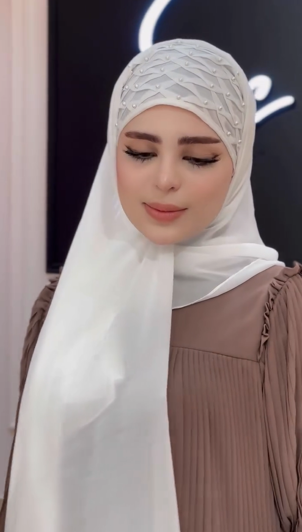 Ready-Made Belted Hijab Stole With Plated Pearls