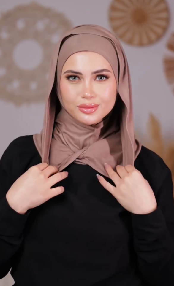 Graceful X-Shaped Modern Veil Hijab