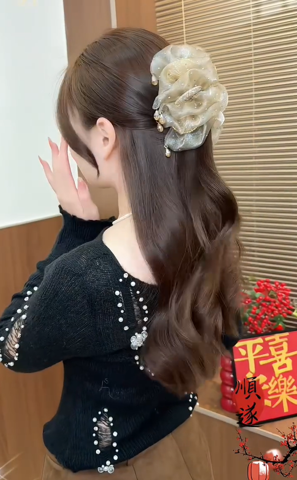 Fan Tassel Stylish Hair Claw Clip