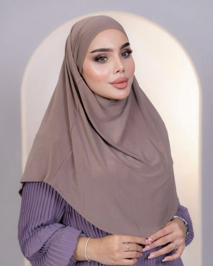 Sophisticated Lycra Scarf with Belted Finish