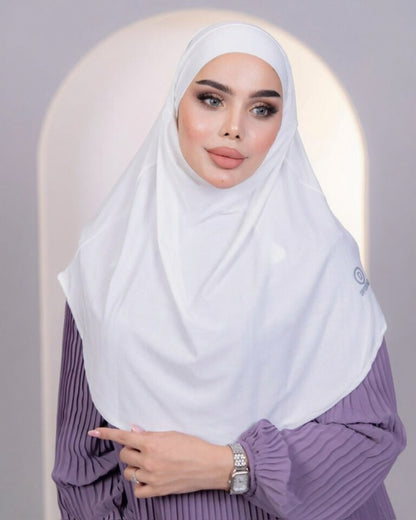 Sophisticated Lycra Scarf with Belted Finish