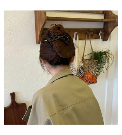 Twist Bow Hair Clip